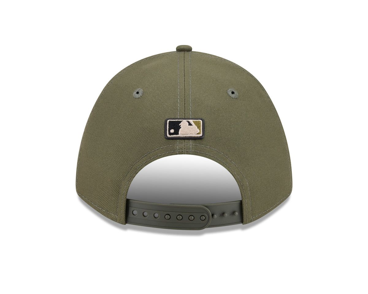 New Era 940 M Crown Chicago White Sox MLB26 Armed Forces Day Snapback Hat