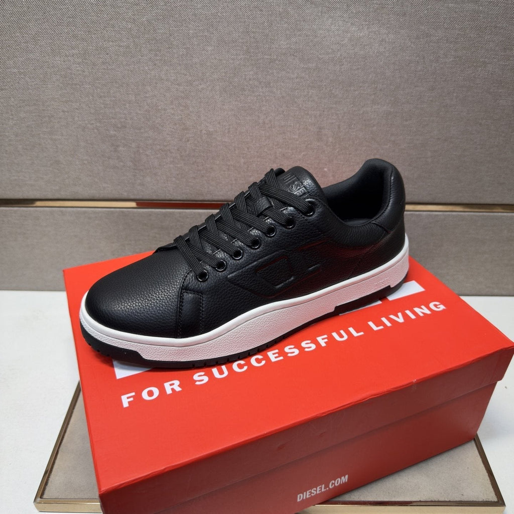 Diesel Men's Paneled Low-Top Sneakers